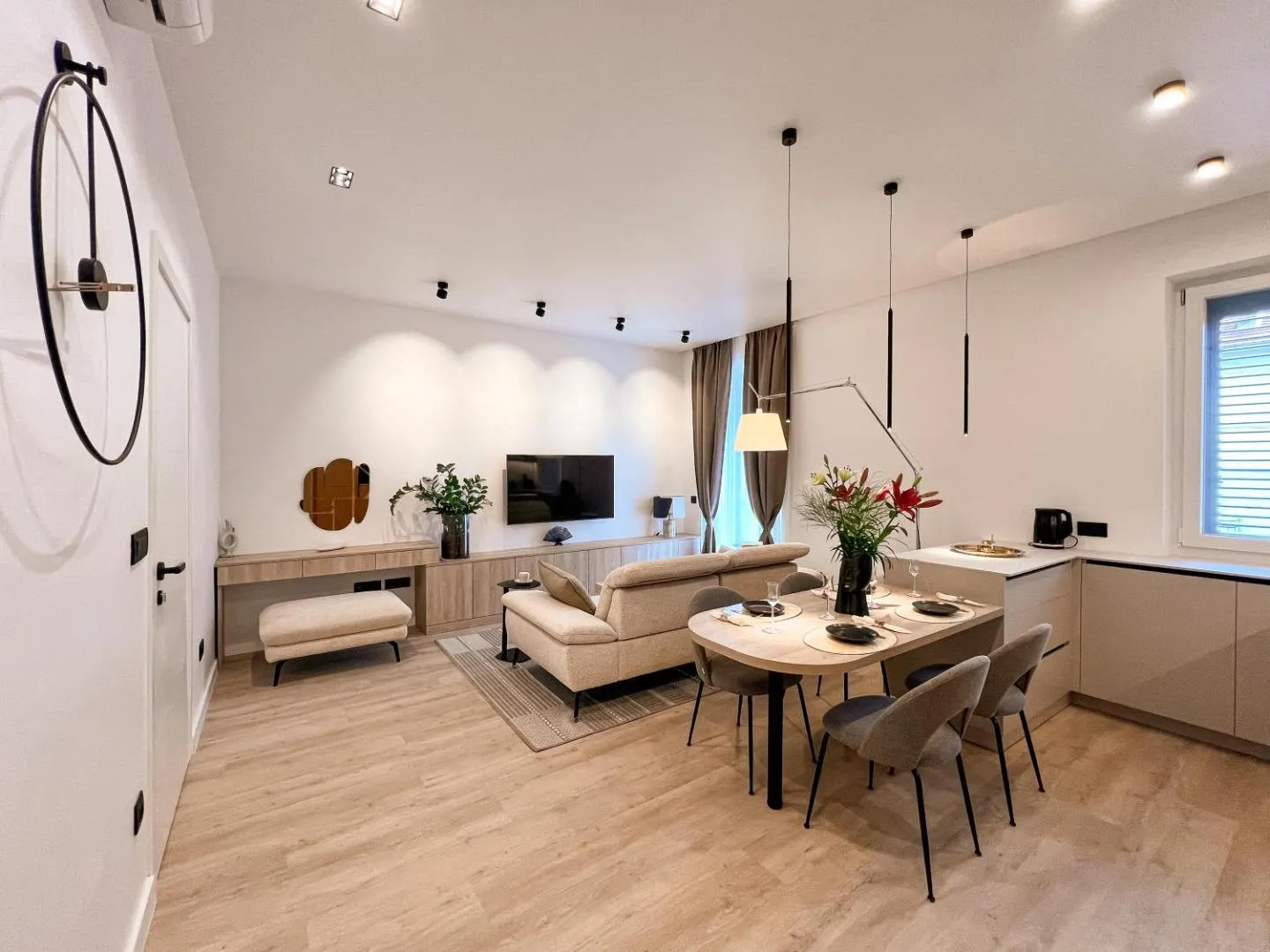 More - Living and dining area